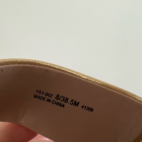 Chinese Laundry Gold Sandal Heels Size 8/38.5 - Picture 6 of 7